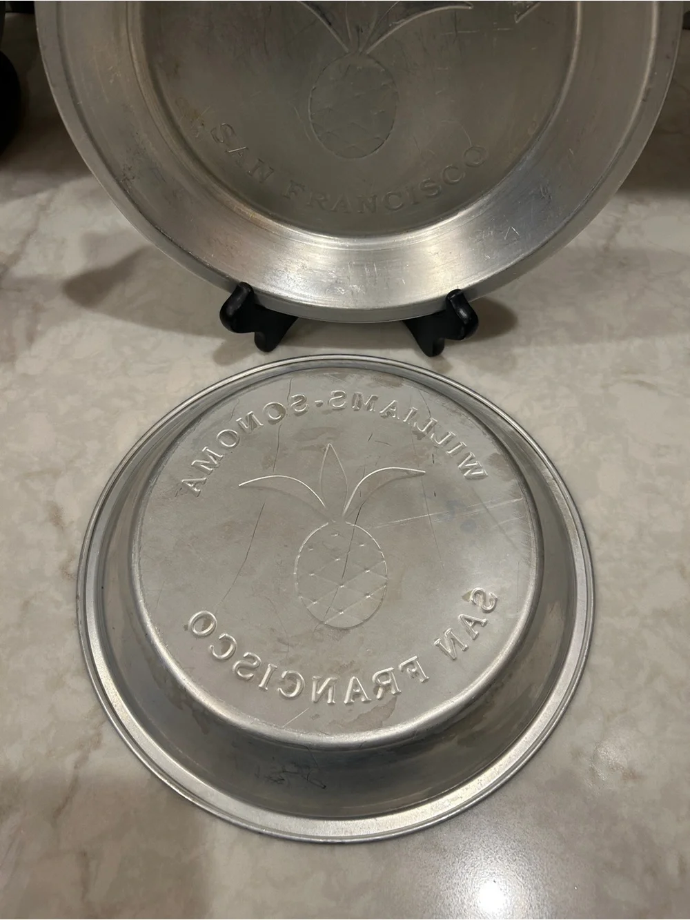 Williams Sonoma-San Francisco Metal Pie Tins- SET OF TWO- EUC